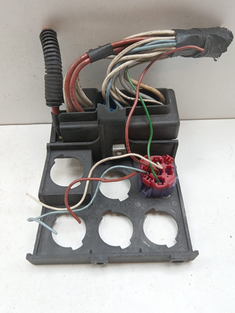 Caja Reles / Fusibles Peugeot 306 Berlina 3/4/5 Puertas (S2) 1997-2003 XS 9611447480