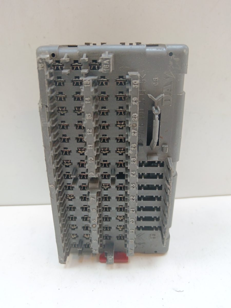 Caja Reles / Fusibles Peugeot 306 Berlina 4 Puertas (S1) 1994-1997 Style D 95685912800