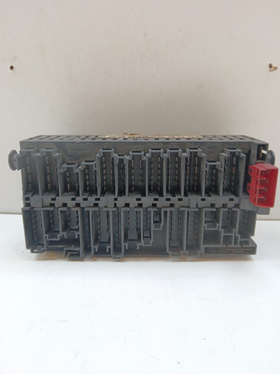 Caja Reles / Fusibles Volkswagen Passat Berlina (3C2) 2005-2010 Advance 357937038