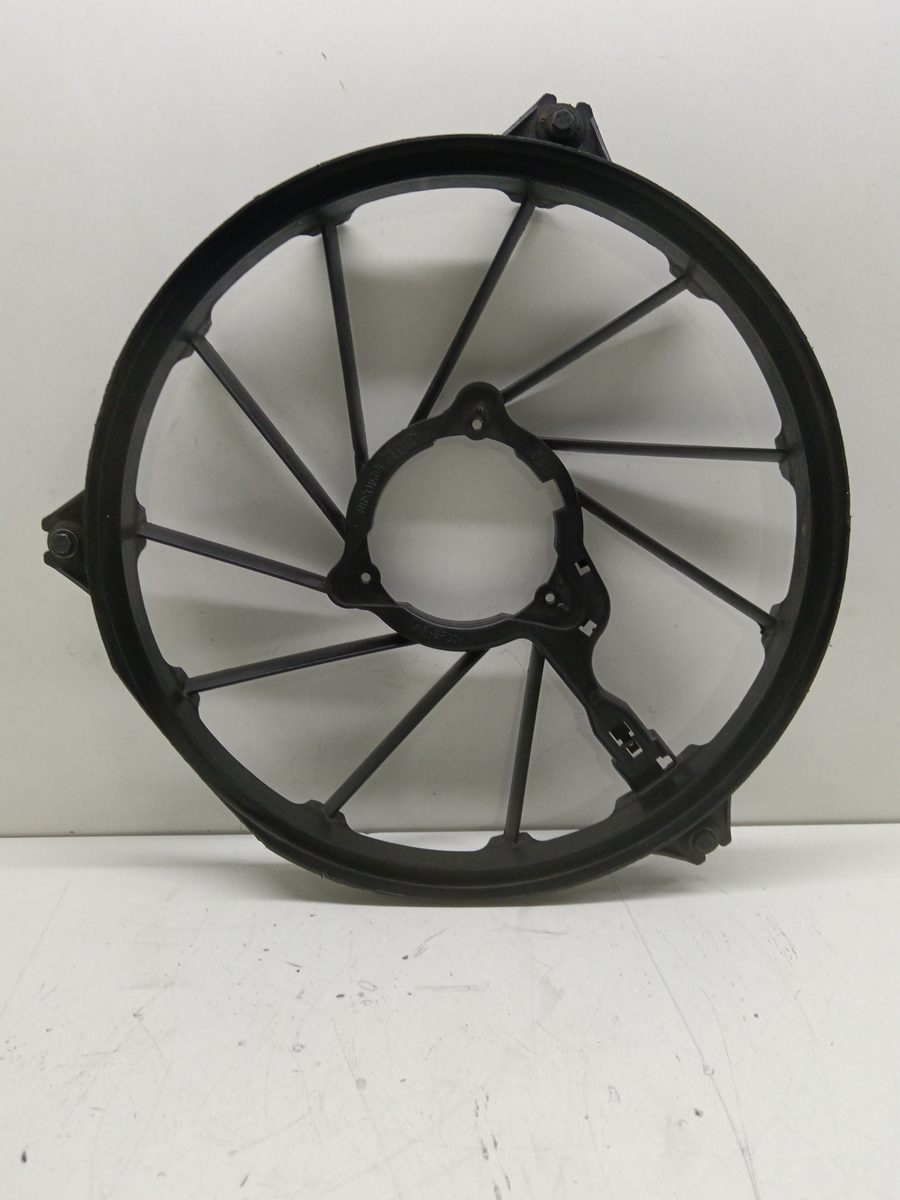 Carcasa De Electroventilador Peugeot 206 4-trg. 2006-Actualidad 1,4 1.4L 55kW 8240388