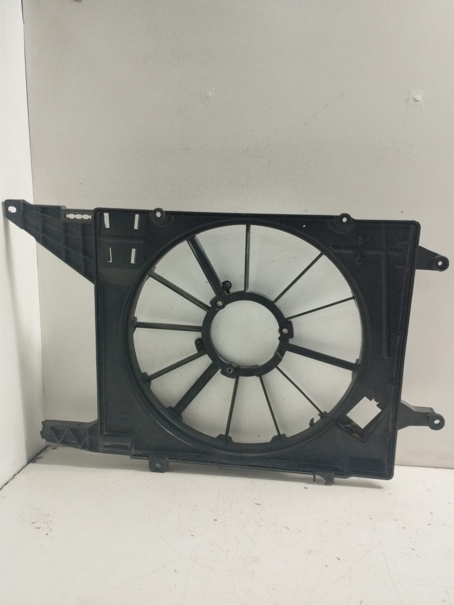 Carcasa De Electroventilador Renault Megane I Scenic (JA0) 1996-1999 1.6e Alize 8240257