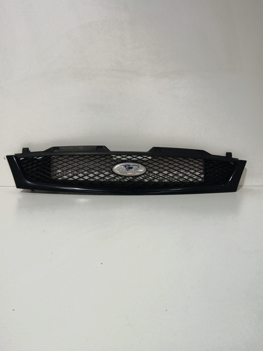 Careta Ford Fiesta Berlina (DX) 1999-2002 Básico