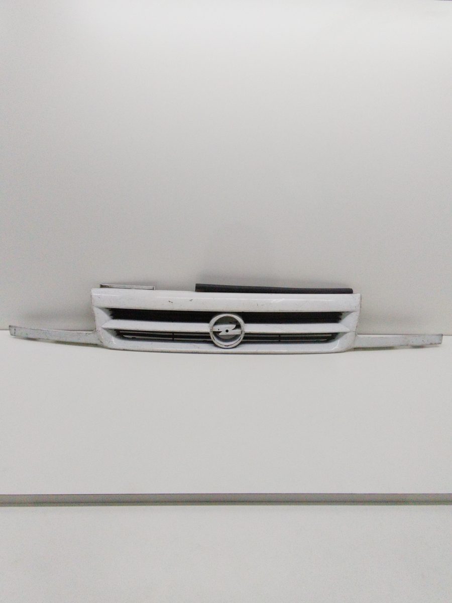 Careta Opel Astra F Berlina 1991-1998 (X 20 XEV / L34) 90449267