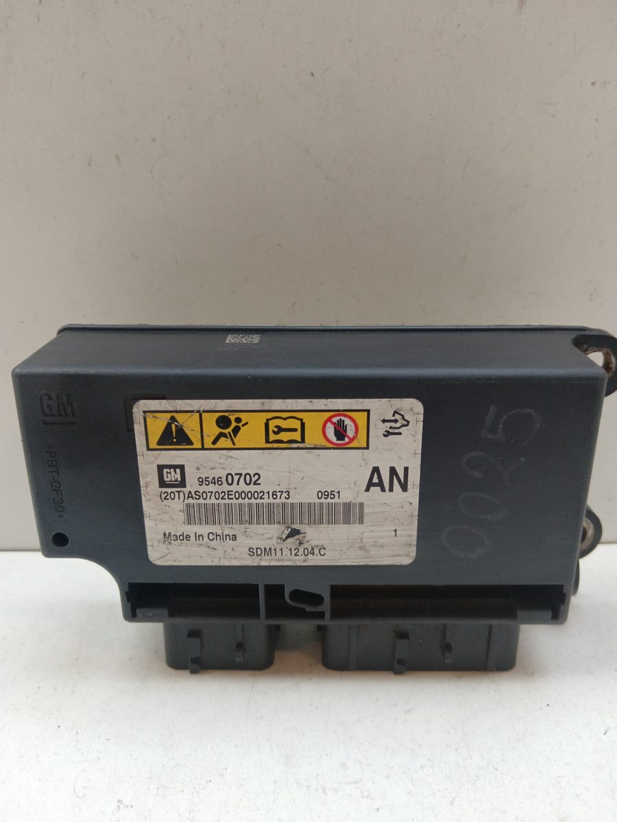 Centralita Airbag Chevrolet Captiva 2006-2016 2.0 VCDI LS 2.0L 93kW 95460702