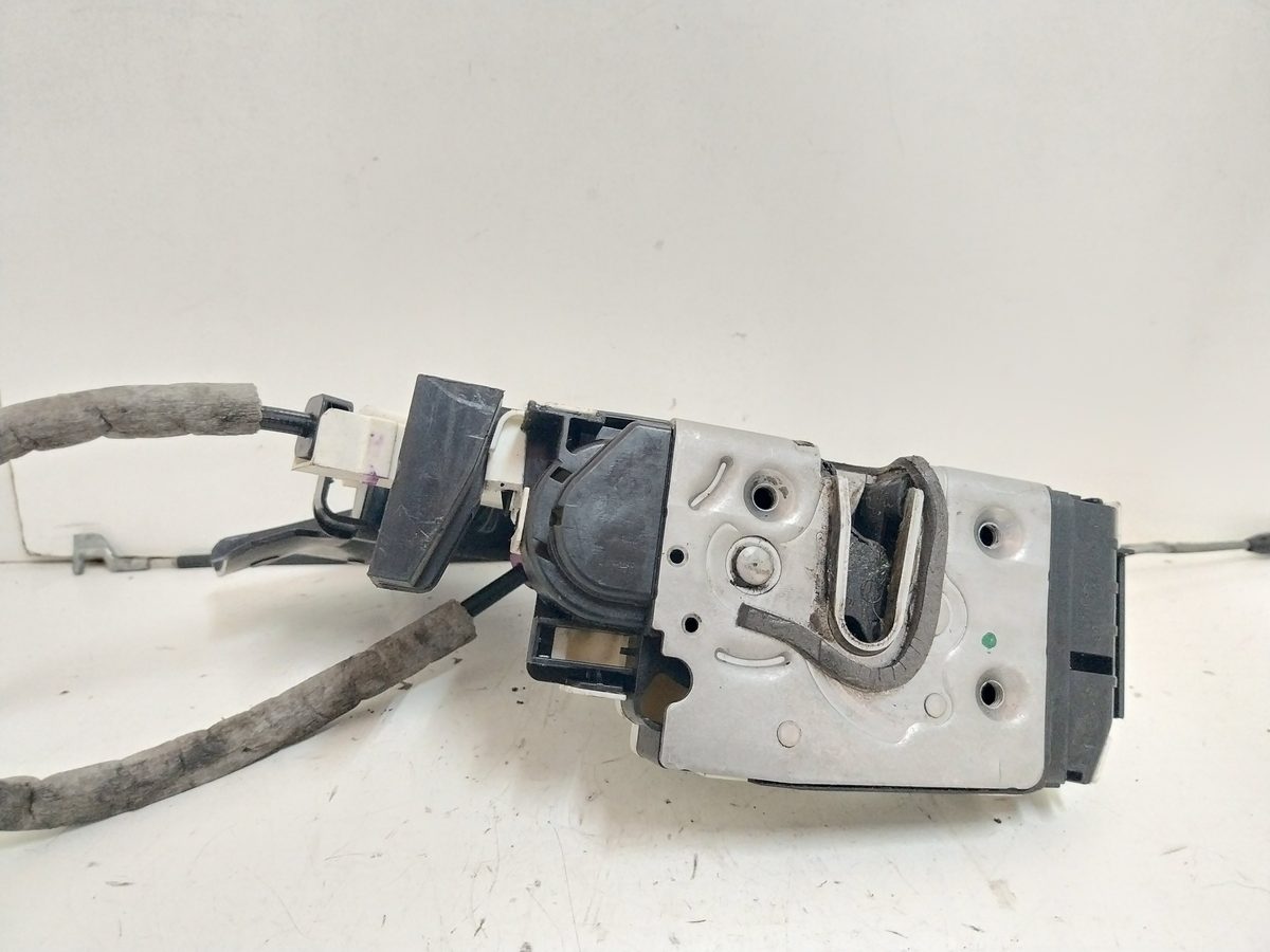 Cerradura Puerta Delantera Derecha Mercedes-Benz Clase C (W204) Berlina A2047200635