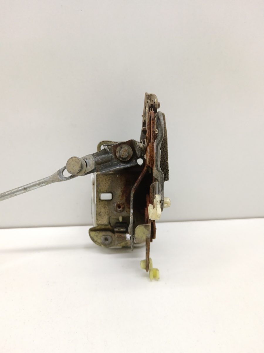 Cerradura Puerta Trasera Izquierda Ssangyong Musso 2000-2006
