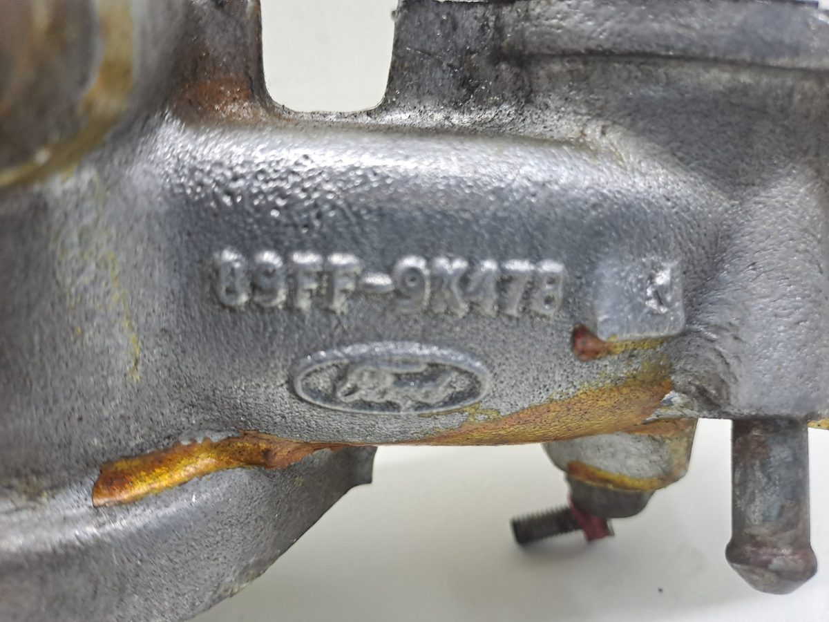 Cuerpo de Termostato Ford Fiesta (DX) 1999-2002
