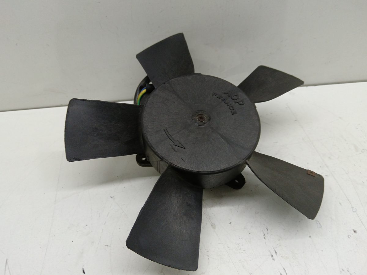 Electroventilador Peugeot 205 Berlina 1983-1998 1,1 1.1L 44kW 9603146080