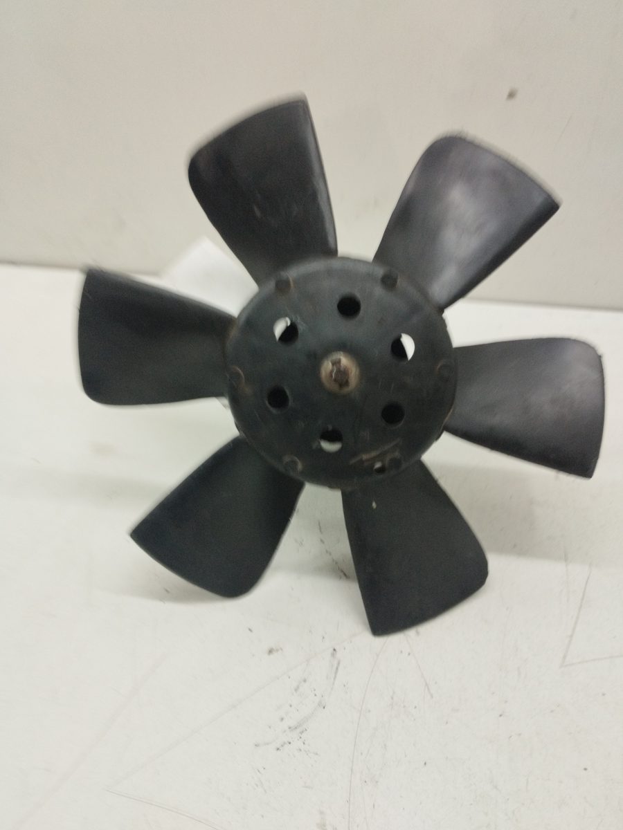 Electroventilador Volkswagen Golf I (171/173) 1981-Actualidad GTI 1.8L 82kW L676A60