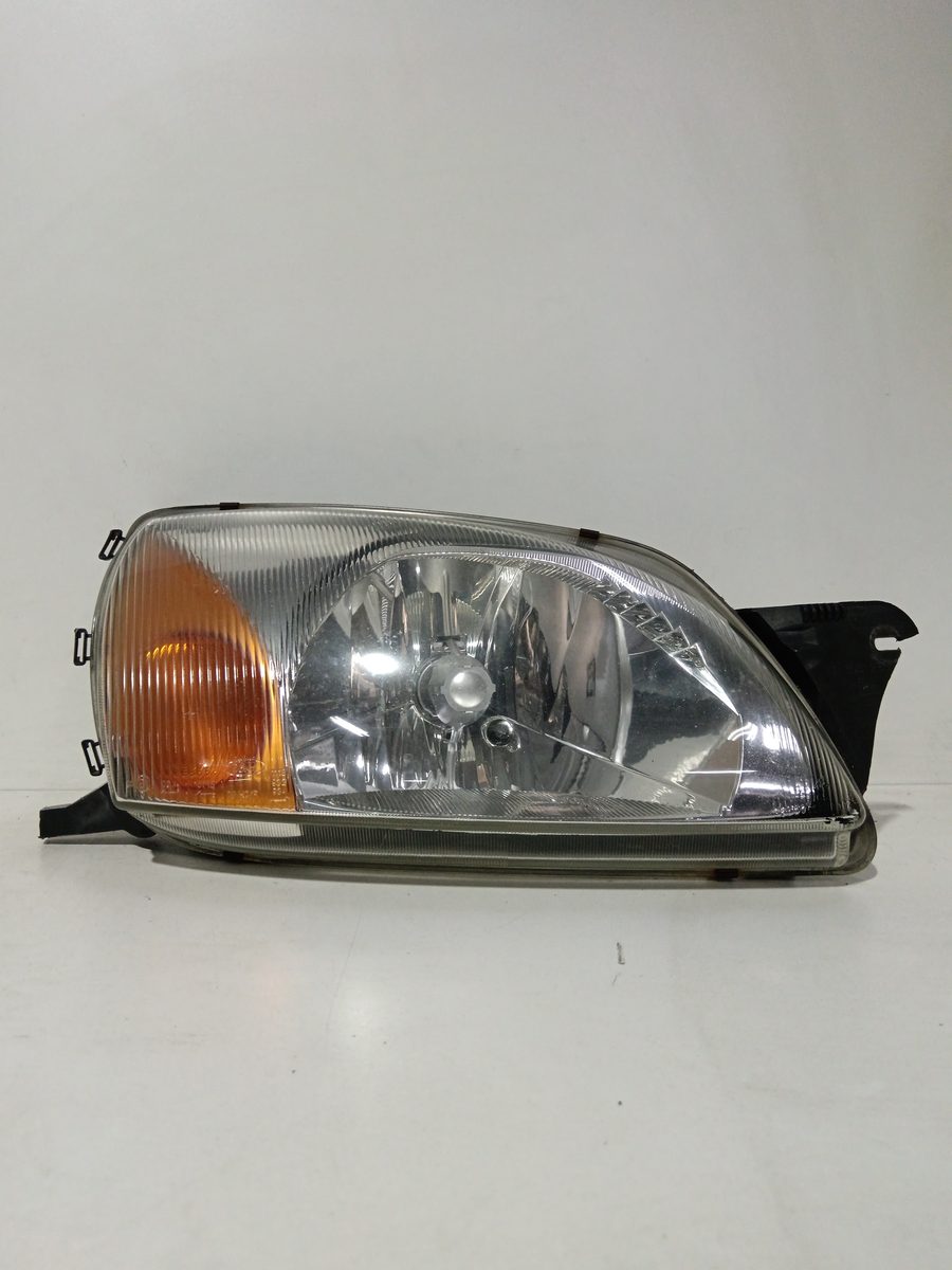 Faro Delantero Derecho Ford Fiesta Berlina (DX) 1999-2002 Básico YS6113005AL