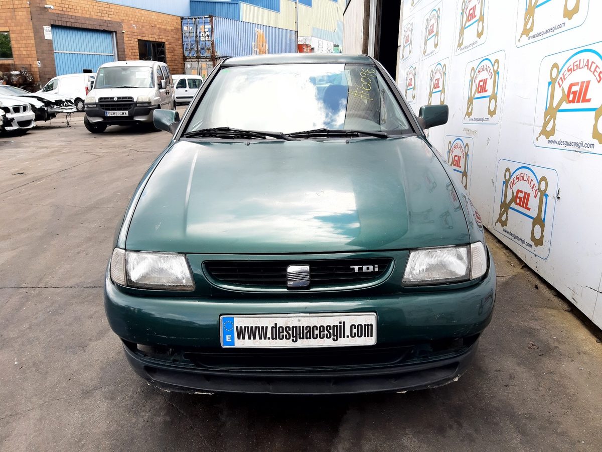 SEAT Cordoba (6K2) del que se desmontó esta pieza