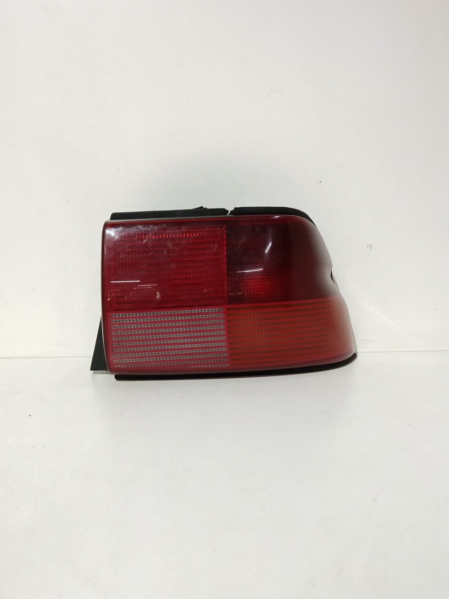 Farol Trasero Derecho Exterior Ford Escort Berl./turnier 1995-2000 93AG13N004BA