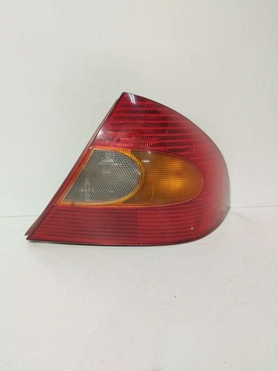 Farol Trasero Derecho Exterior Ford Mondeo Berlina (GD) 1996-2001 CLX E26028