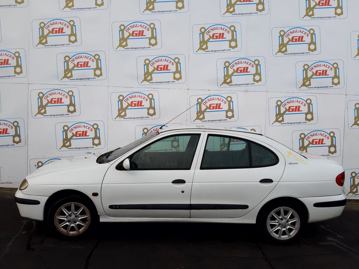 Renault Megane I Fase 2 Classic (LA..) del que se desmontó esta pieza