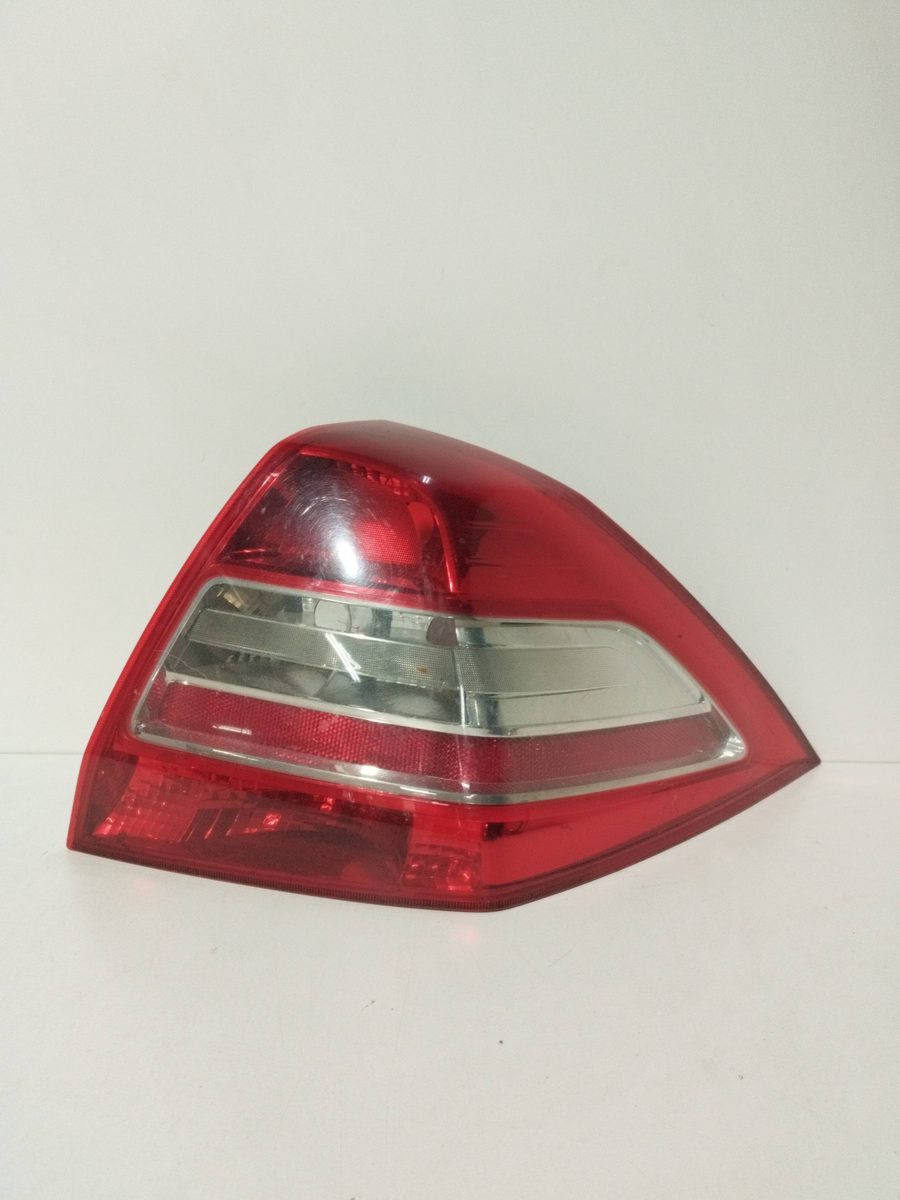 Farol Trasero Derecho Exterior Renault Megane Ii Classic Berlina 2003-2010 8200757701