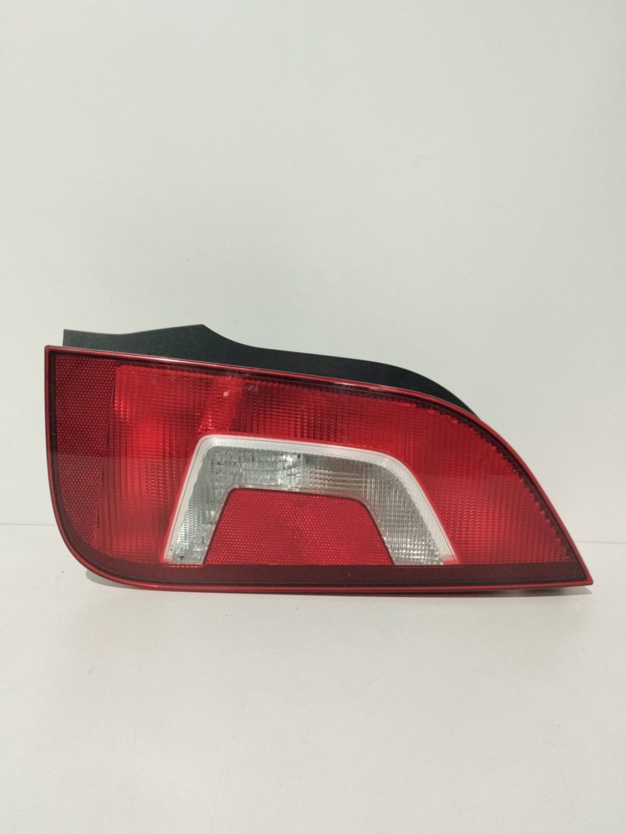 Farol Trasero Derecho Exterior Volkswagen Up! (121) 2011-2016 * 1S0945096