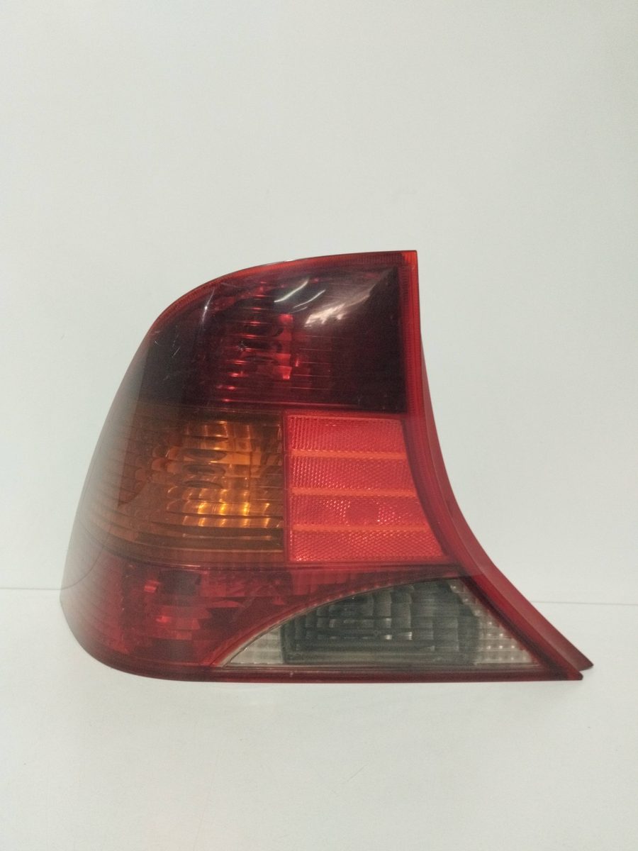 Farol Trasero Izquierdo Exterior Ford Focus Berlina (CAK) 1998-2004 Ambiente 0374D