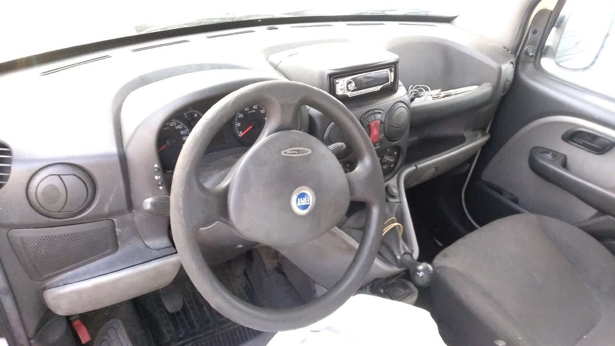 Fiat Doblo (119) del que se desmontó esta pieza