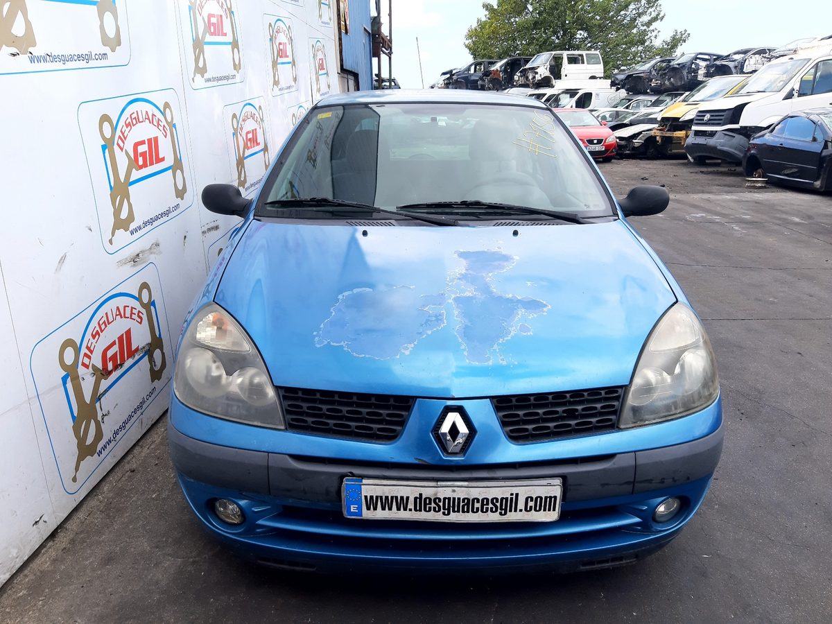 Renault Clio II Fase II (B/CB0) del que se desmontó esta pieza