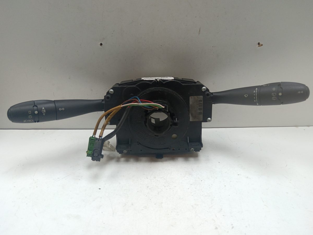 Llave De Luces Y Señalero Peugeot 207 2006-2012 Premium 1.6L 88kW 96630732XT