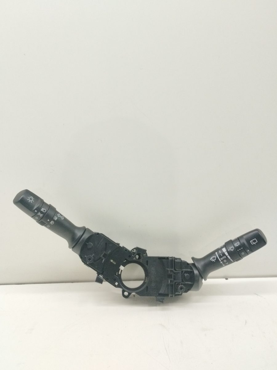 Llave Señalero Y Limpiaparabrisas Kia Rio (YB) 2016-Actualidad Concept 1.2L 62kW 202008910
