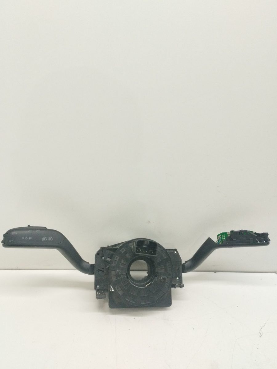 Llave Señalero Y Limpiaparabrisas SEAT Ibiza (6J5) 2008-2015 1.6 TDI 1.6L 77kW 7H0953503DC