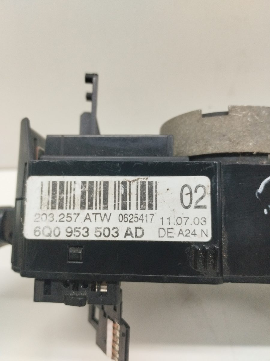 Llave Señalero y Limpiaparabrisas Volkswagen Polo (9N1) 2001-2005
