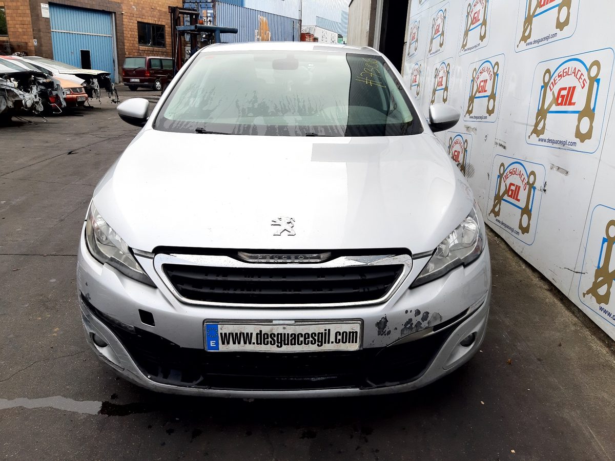 Peugeot 308 del que se desmontó esta pieza