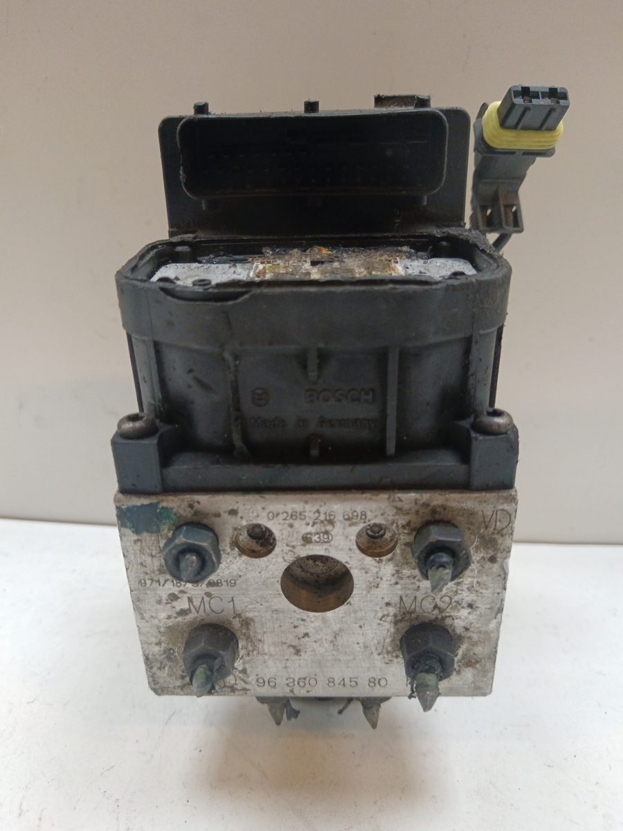 Modulo Abs Peugeot 306 Berlina 3/4/5 Puertas (S2) 1997-2003 Style 2.0L 66kW 9636084580