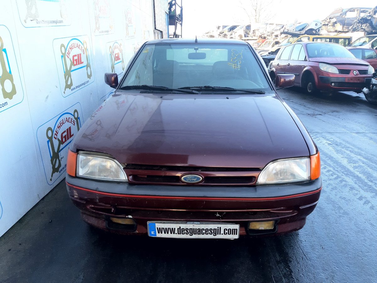 Ford Escort del que se desmontó esta pieza