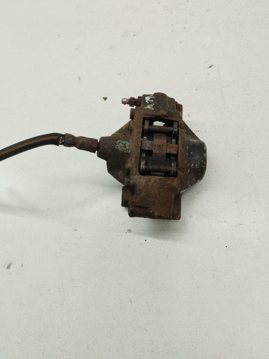 Mordaza De Freno Delantera Derecha Mercedes-Benz Clase C (W201) Berlina 1982-1993 2,6