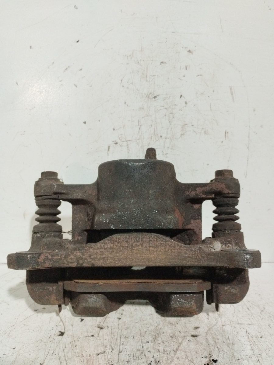 Mordaza de Freno Delantera Derecha Suzuki Carry Ga413 (FD) 1999-2003