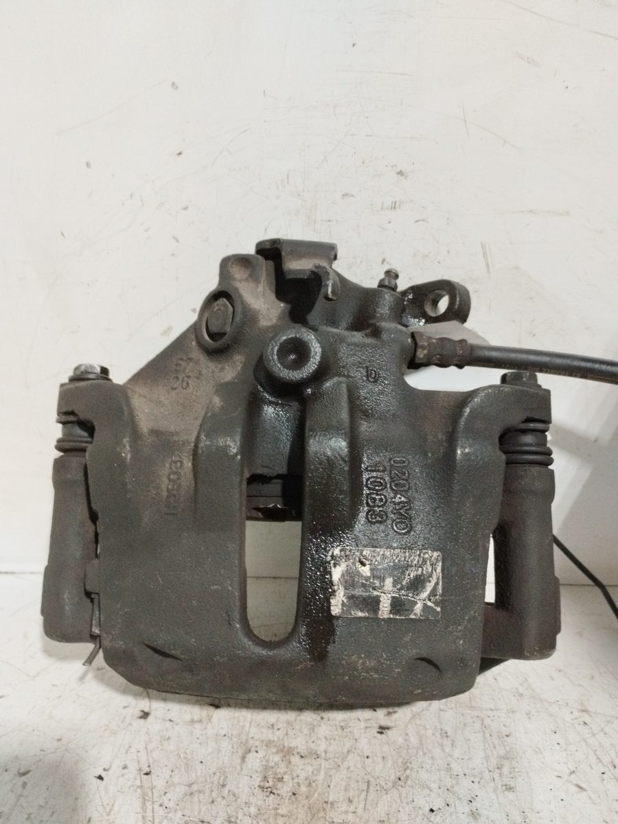 Mordaza De Freno Delantera Izquierda Peugeot 307 (S1) 2001-2005 XT 2.0L 79kW BOSCH