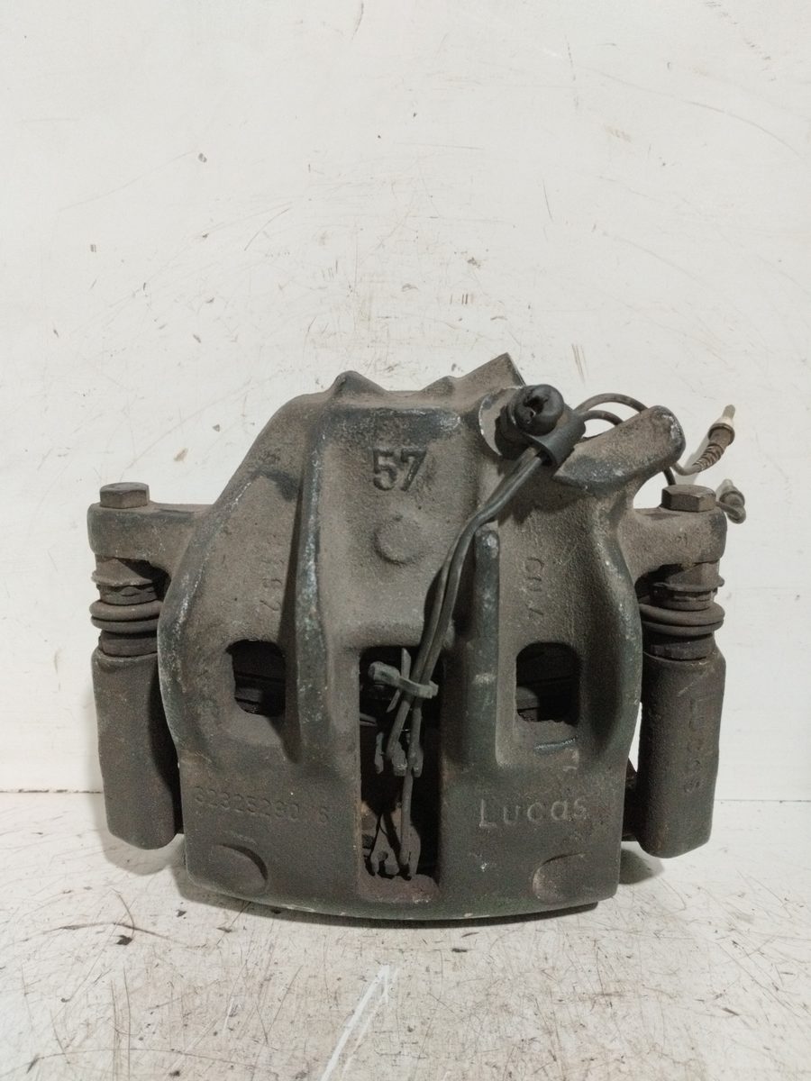 Mordaza De Freno Delantera Izquierda Peugeot 406 Berlina (S1/S2) 1995-2005 ST LUCAS