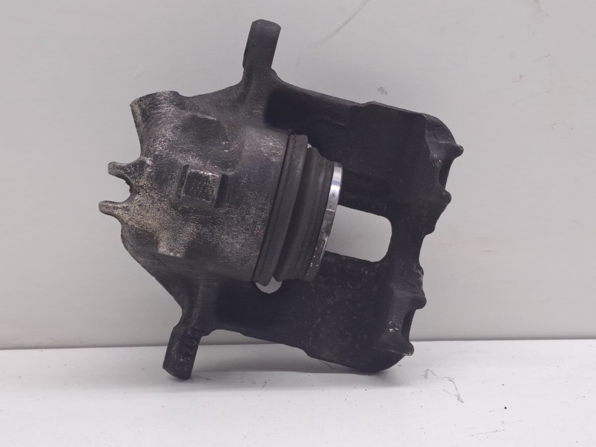 Mordaza de Freno Delantera Izquierda Volvo Serie 460 1989-1997