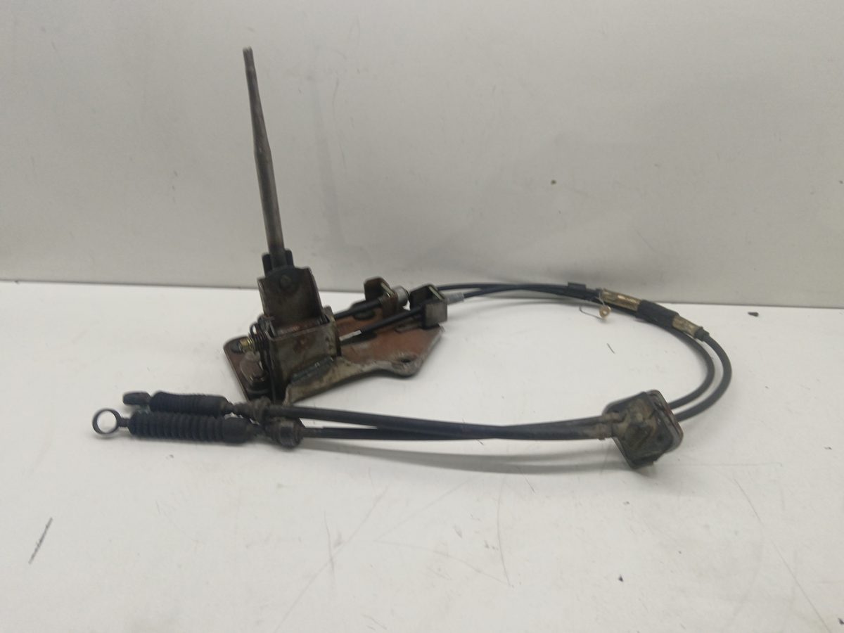 Palanca Cambio Mitsubishi Space Wagon (N80/N90) 1998-2005 2.0 MPI CAT 2.0L 98kW