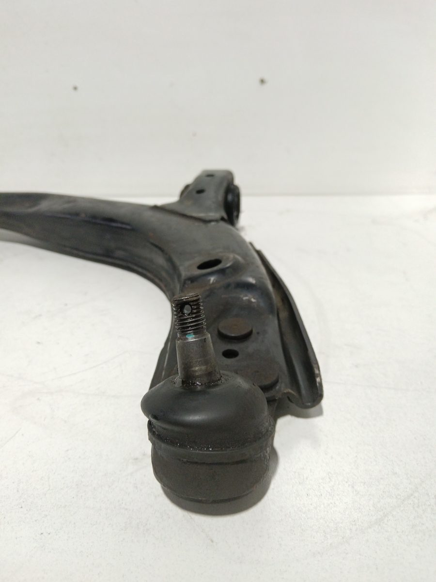 Parrilla de Suspension Inferior Trasera Derecha Daewoo Lanos 1997-2004