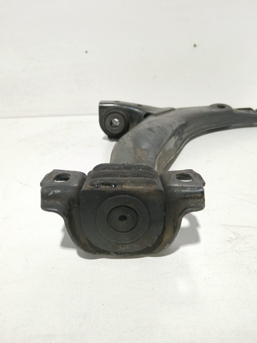Parrilla de Suspension Inferior Trasera Derecha Daewoo Lanos 1997-2004