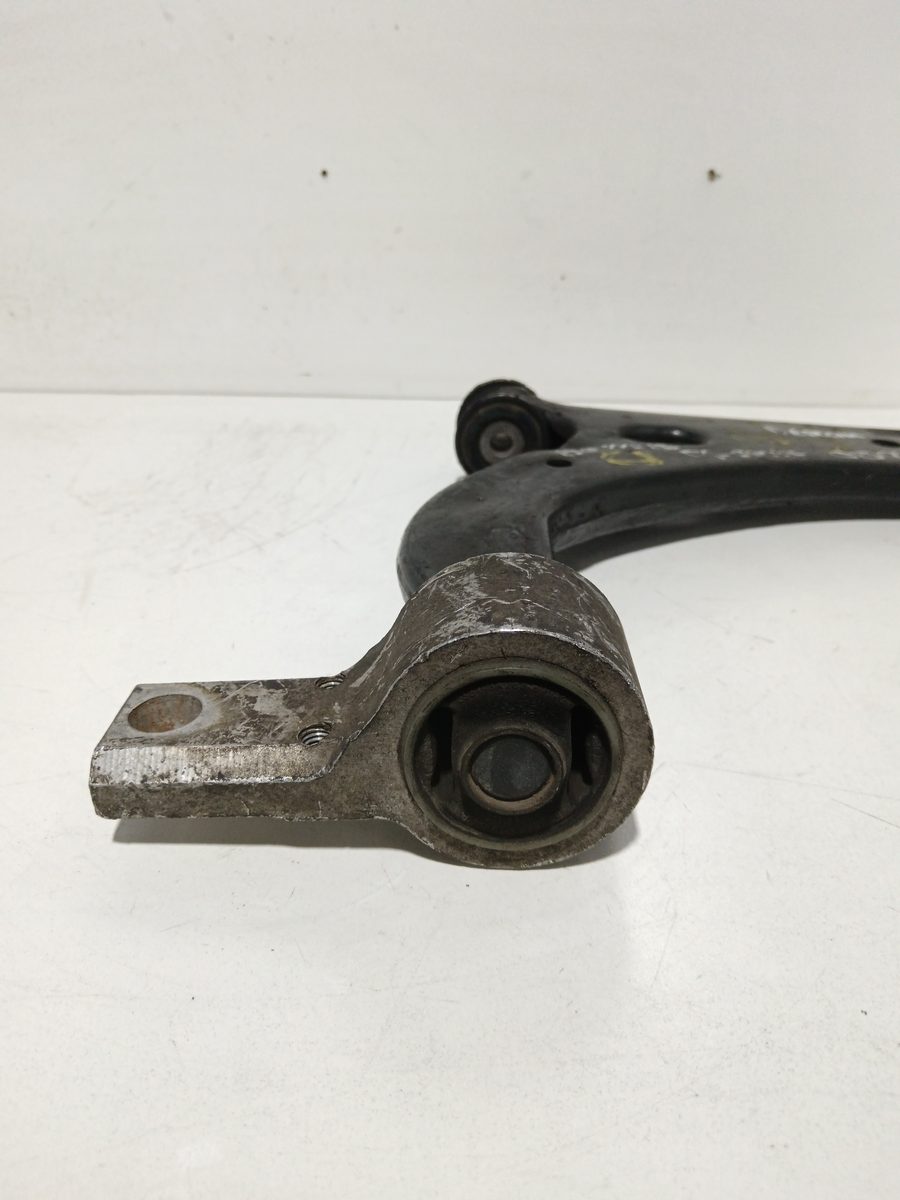Parrilla de Suspension Inferior Trasera Derecha Ford Fiesta (CBK) 2001-2008