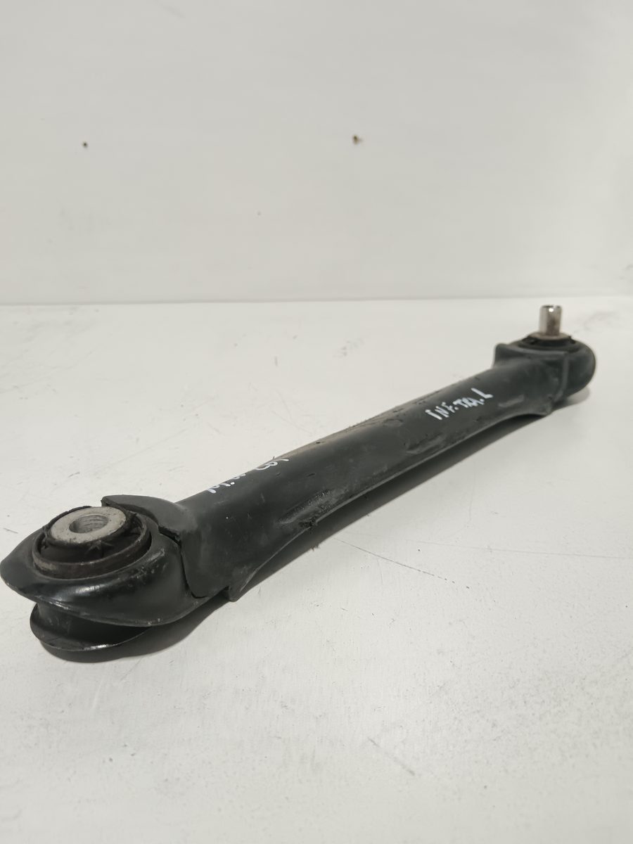 Parrilla de Suspension Inferior Trasera Derecha Mercedes-Benz Clase C (W201)