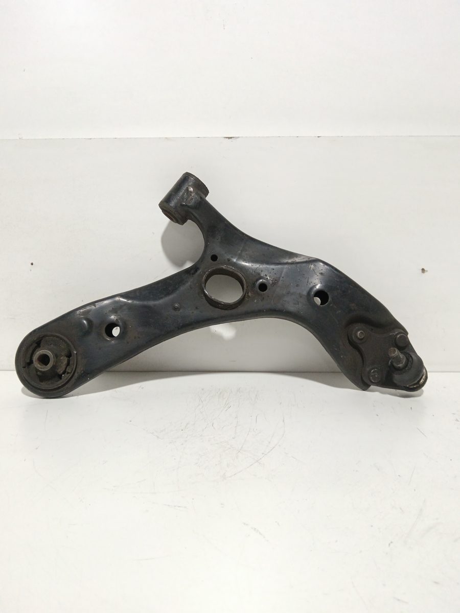 Parrilla De Suspension Inferior Trasera Derecha Toyota Corolla (E15) 2006-2011 Luna