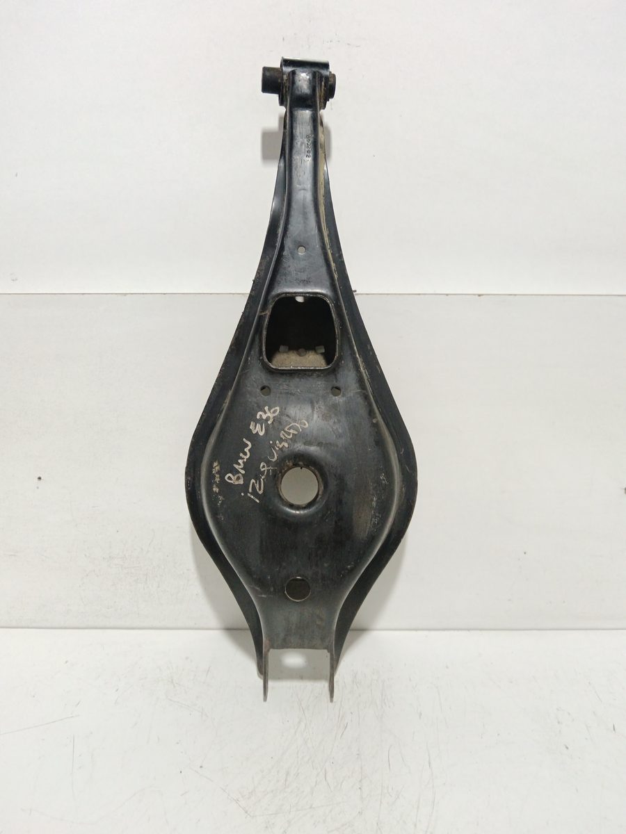 Parrilla De Suspension Inferior Trasera Izquierda BMW Serie 3 Berlina (E36) 660202