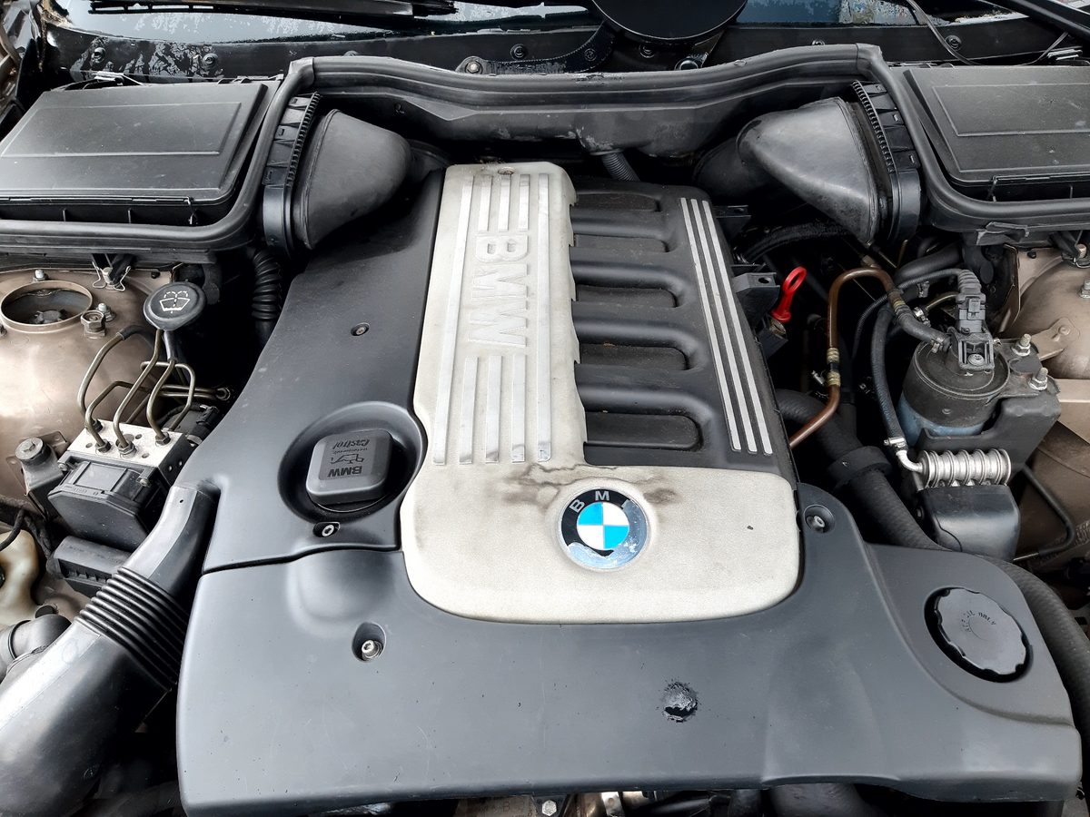 BMW Serie 5 (E39) del que se desmontó esta pieza