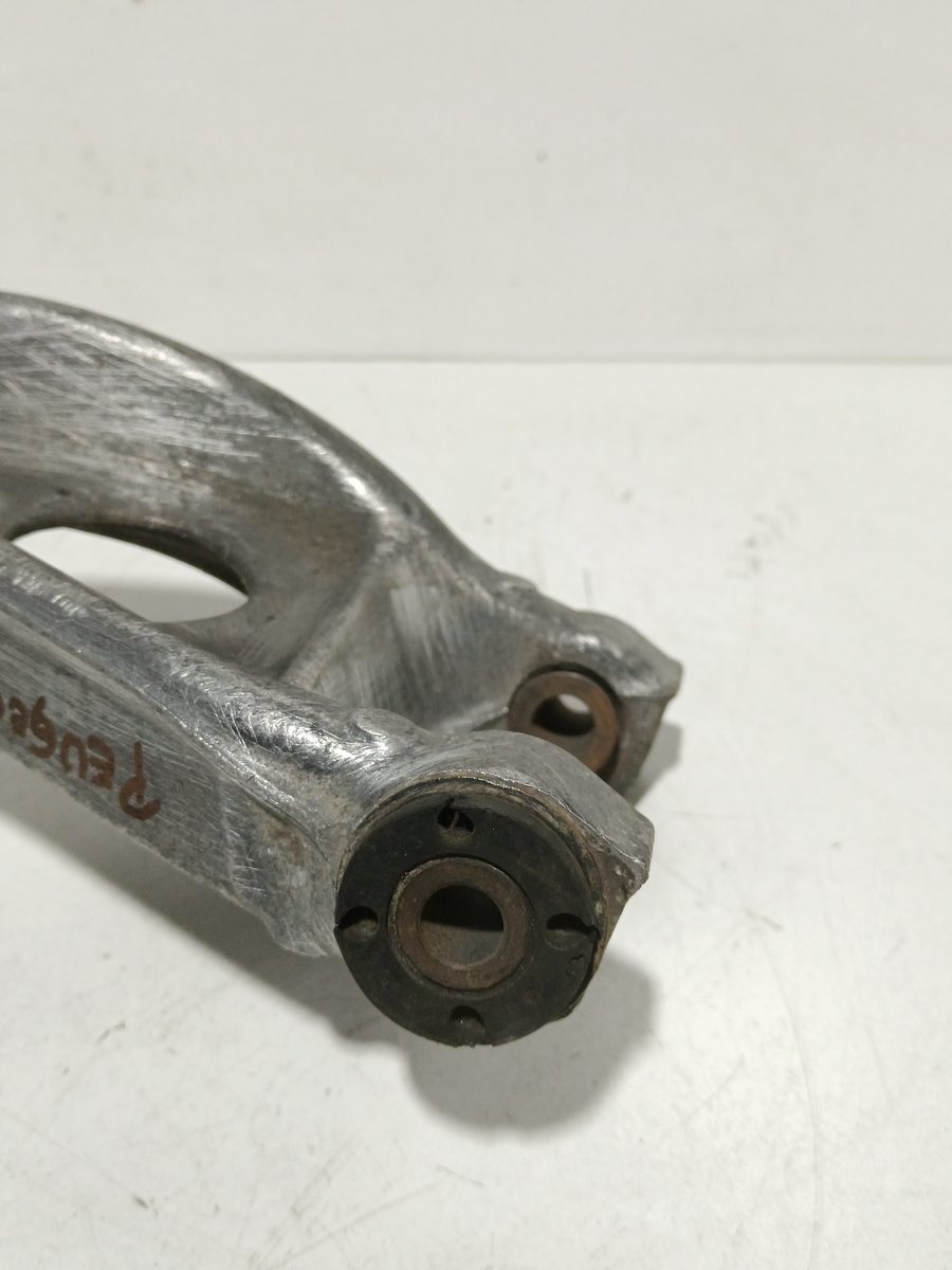 Parrilla de Suspension Superior Trasera Izquierda Peugeot 406 Coupe (S1/S2)