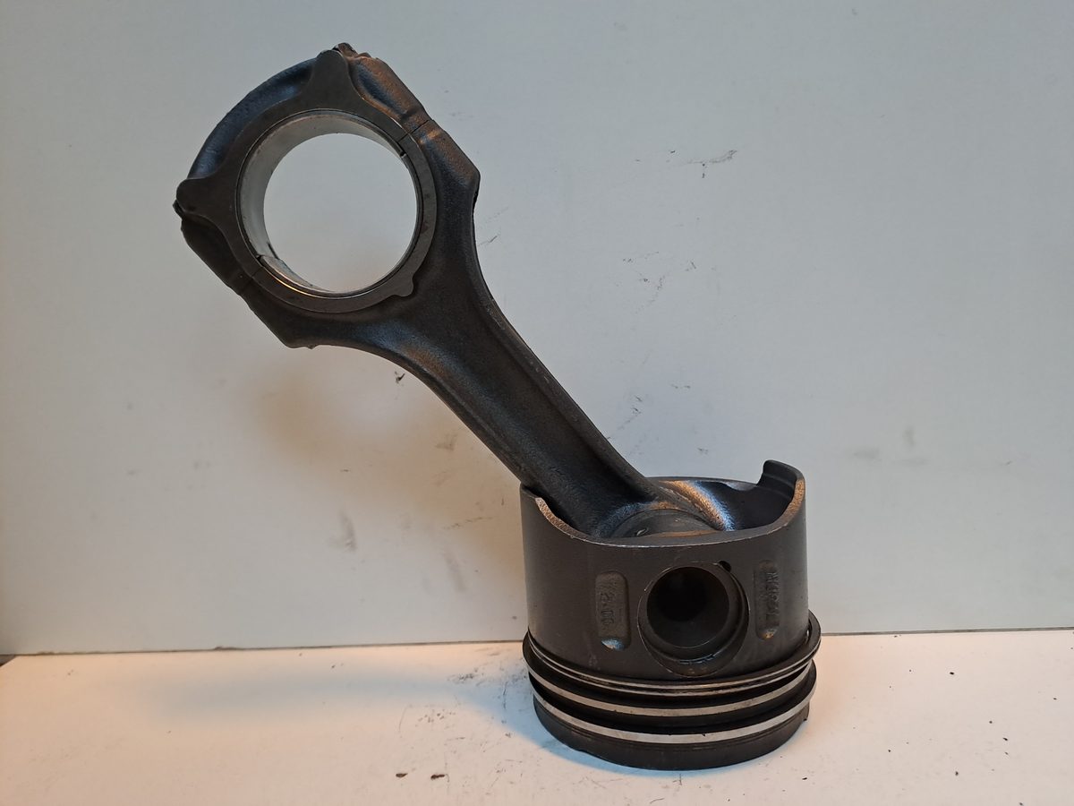 Piston Y Biela Mercedes-Benz Clase E (W211) Berlina 2002-2009 2.7 CDI CAT 2.7L 130kW