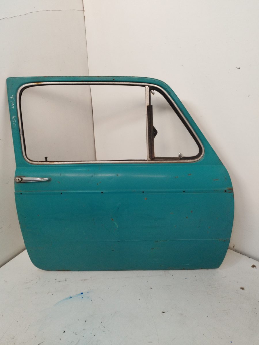Puerta Delantera Derecha Fiat 850 T/900 T/-e 1980-Actualidad Combi