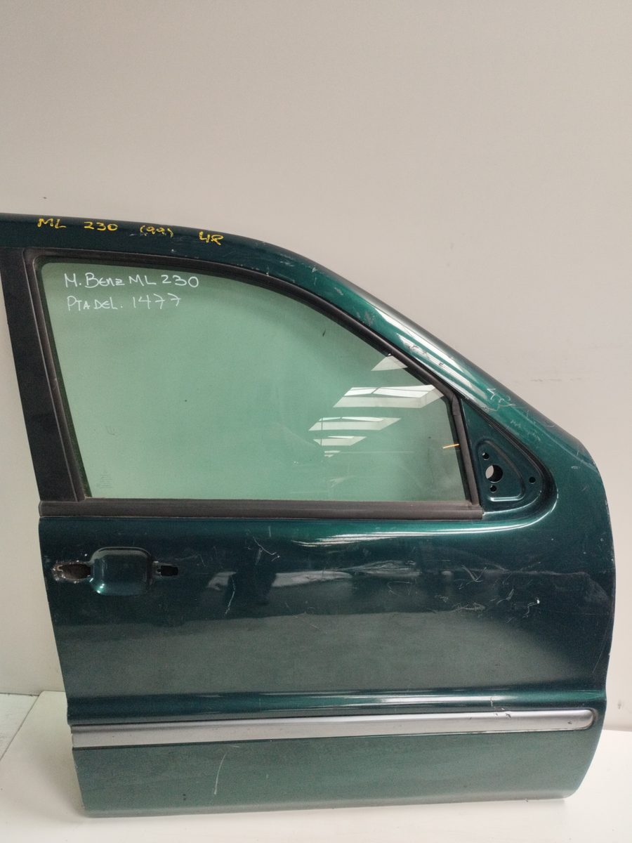 Puerta Delantera Derecha Mercedes-Benz Clase M (W163) 1997-2005
