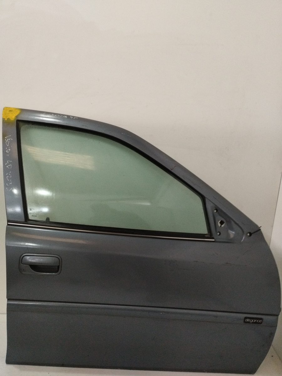 Puerta Delantera Derecha Opel Vectra B Berlina 1995-2002 Básico