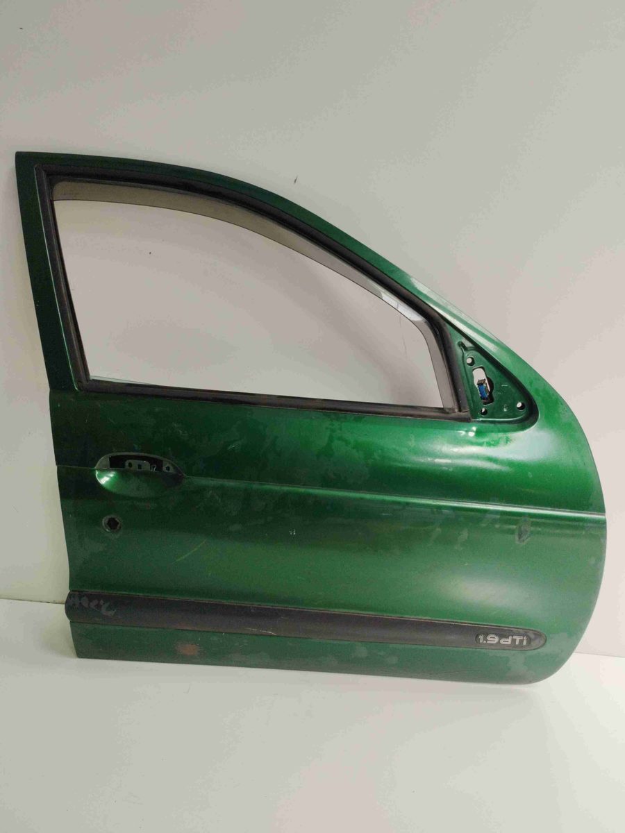 Puerta Delantera Derecha Renault Megane I Berlina Hatchback (BA0) 1995-1999 Alize