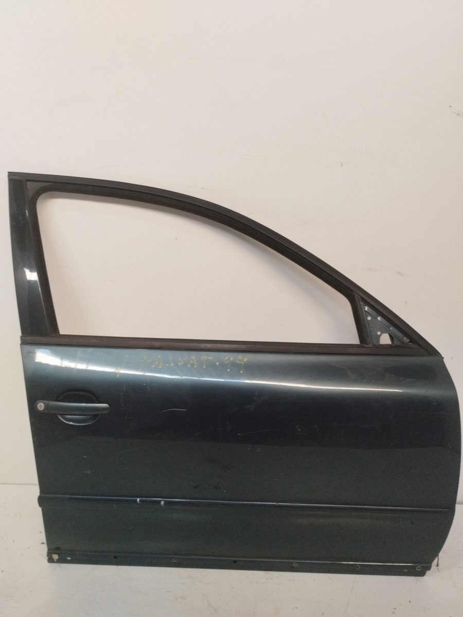 Puerta Delantera Derecha Volkswagen Passat Berlina (3B2) 1996-2000 Comfortline